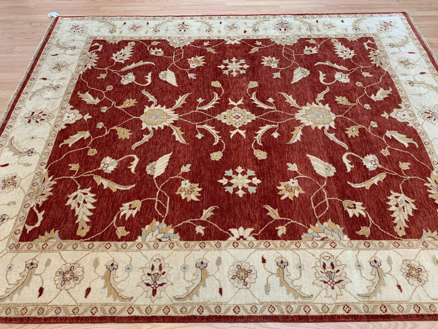Hand-Knotted Wool Red/Ivory Agra Rug (7'11"x9'8")