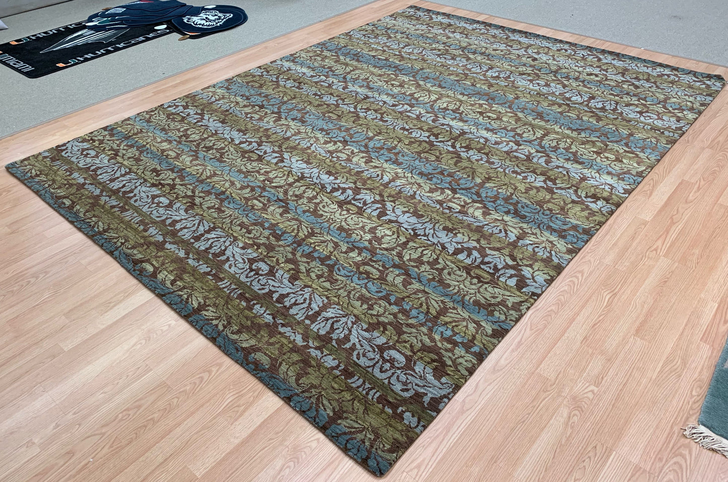 Hand-Knotted Wool Jaipur Le Reve Rug (8'10"x12')