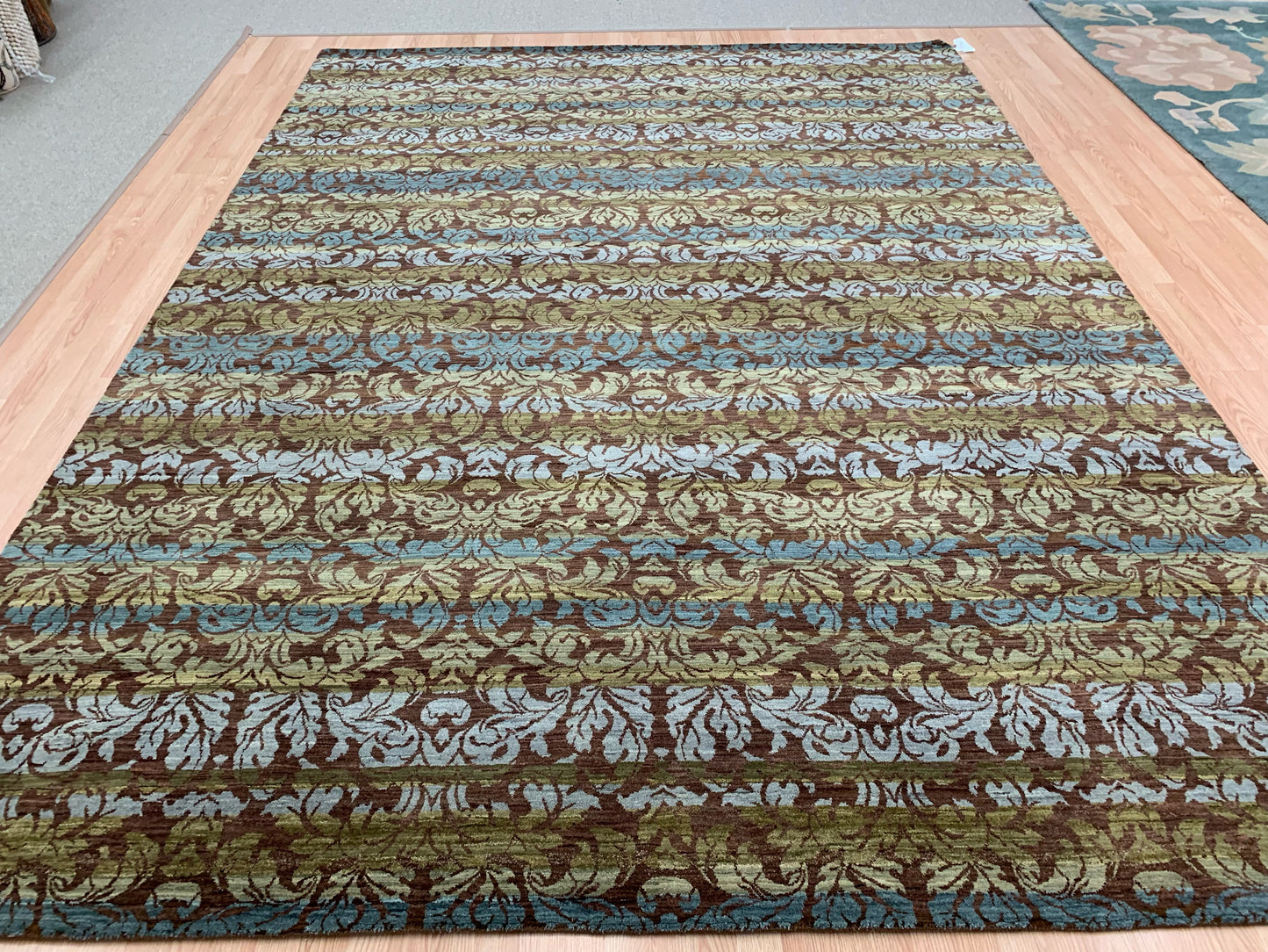 Hand-Knotted Wool Jaipur Le Reve Rug (8'10"x12')
