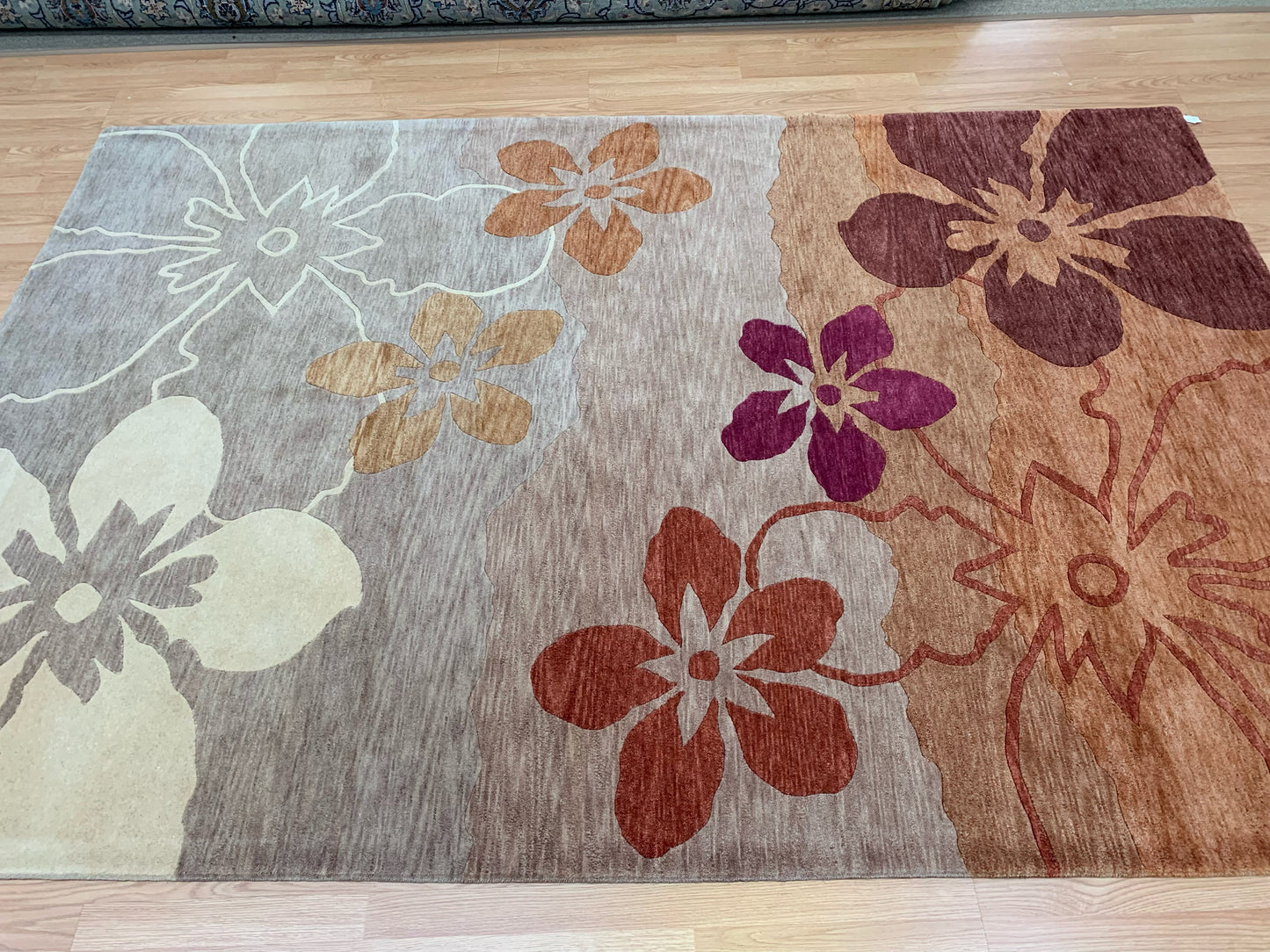 Hand-Knotted Wool Turbo Flowers Rug (6'2"x9)