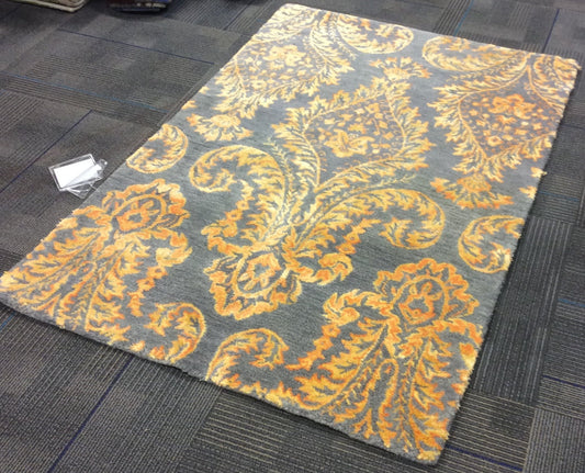 Hand Tufted Wool and Silk Yellow/Gold Damask Rug (4'x6')