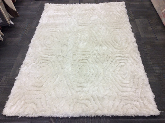 Hand Tufted Polyester Carved Ivory Shag Rug (5'x8')