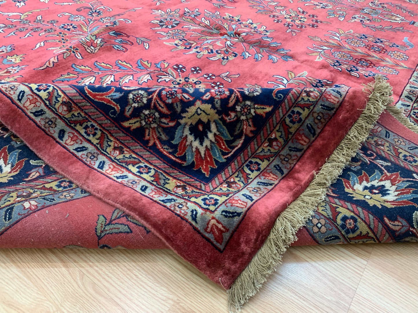 Hand-Knotted Vintage Sarouk Rose/Navy Rug(9'11" x 13'10")