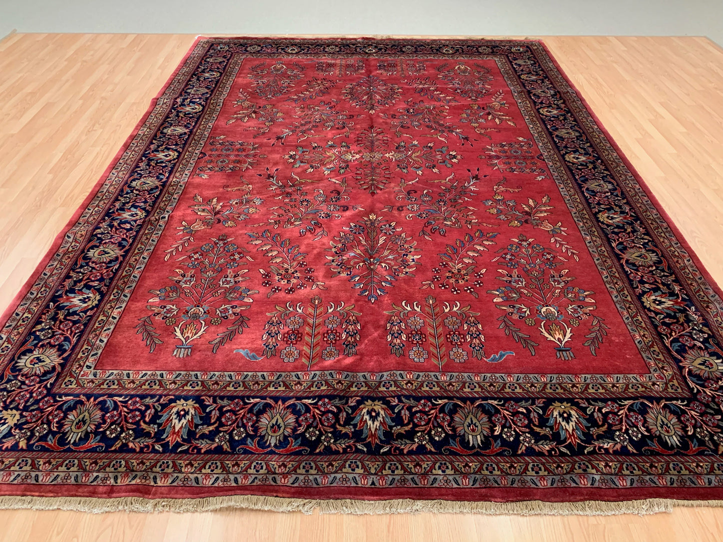 Hand-Knotted Vintage Sarouk Rose/Navy Rug(9'11" x 13'10")