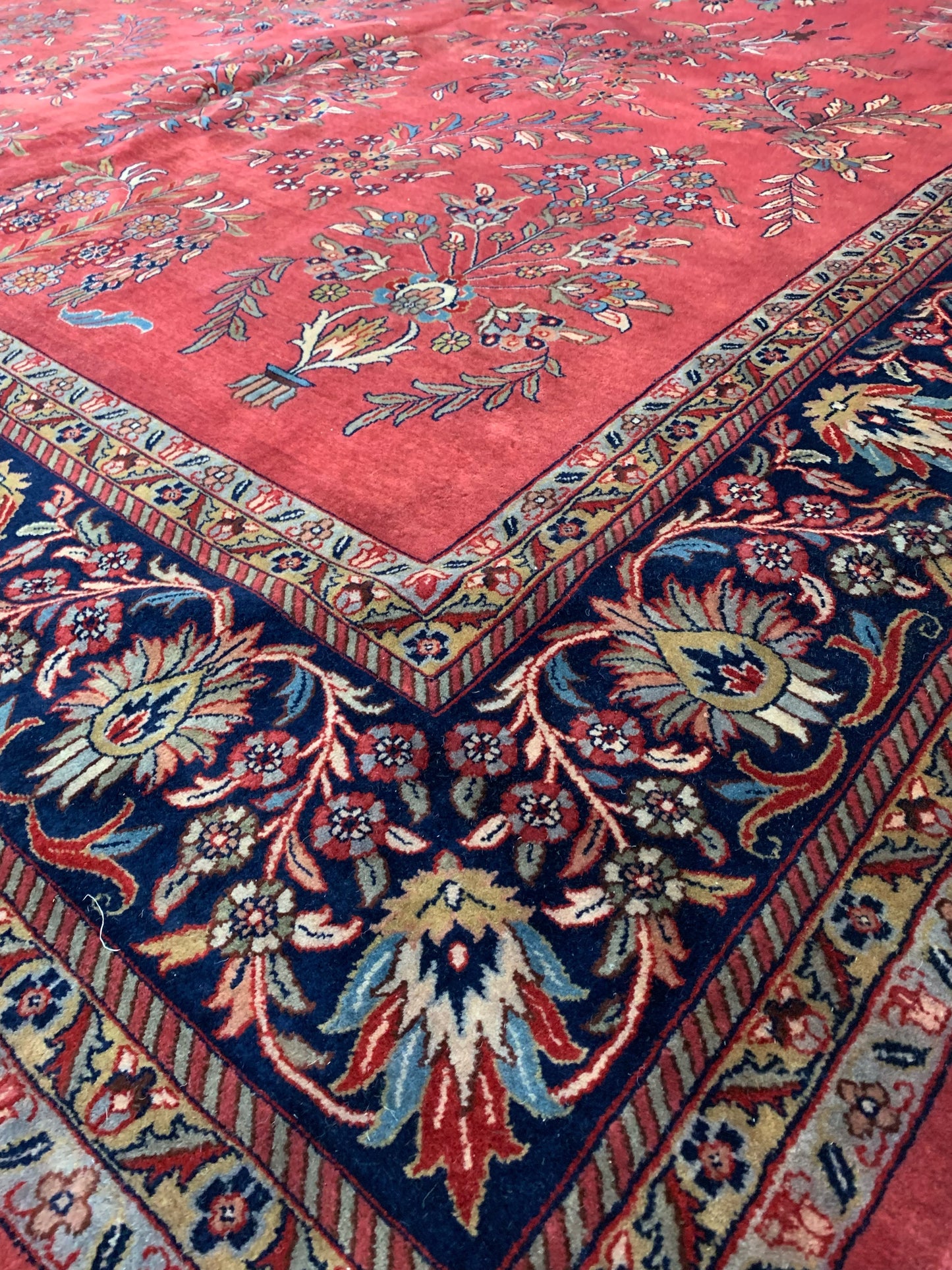 Hand-Knotted Vintage Sarouk Rose/Navy Rug(9'11" x 13'10")