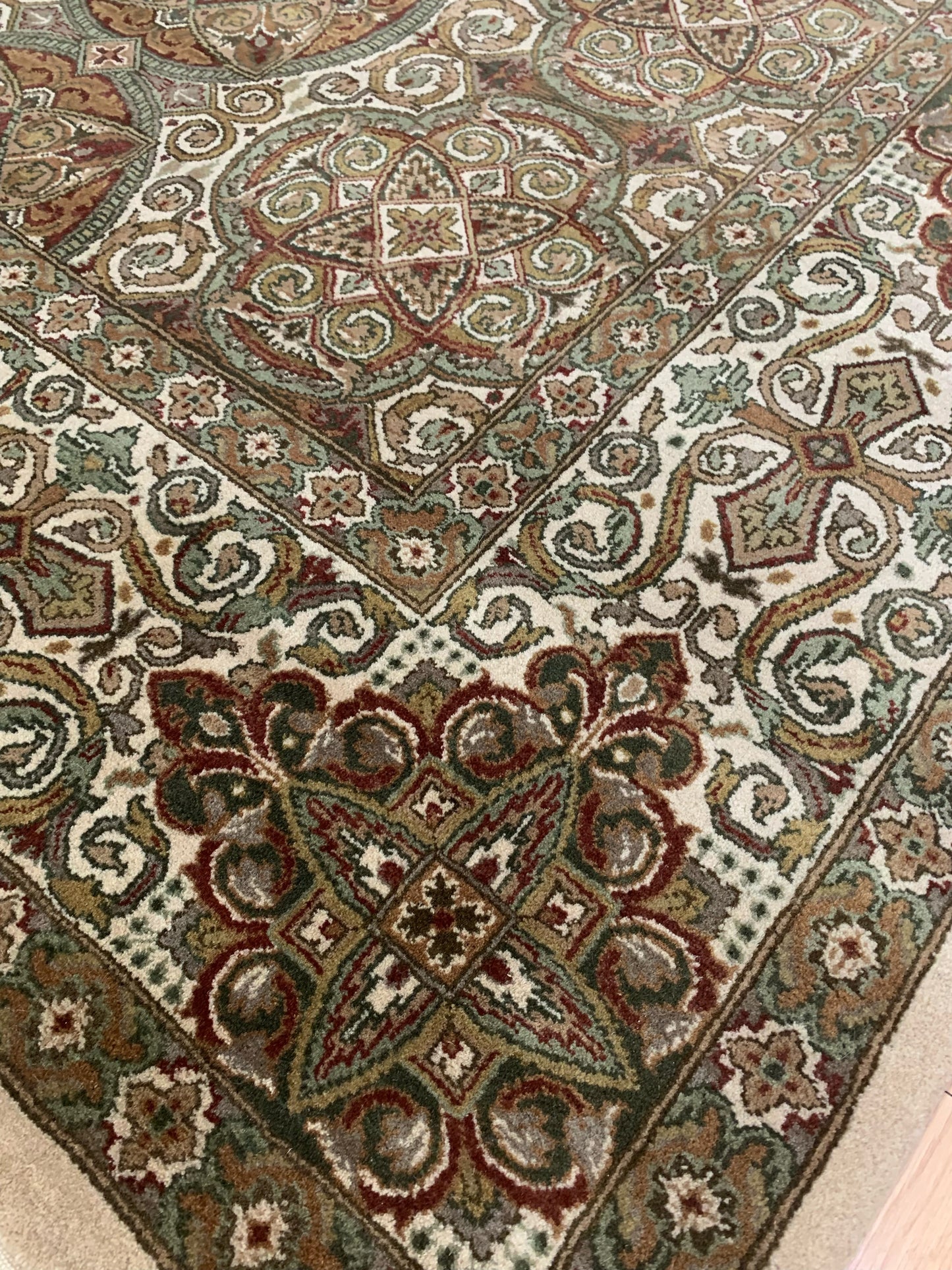 Hand-Knotted Wool Rambagh Beige Rug(9'1" x 12')