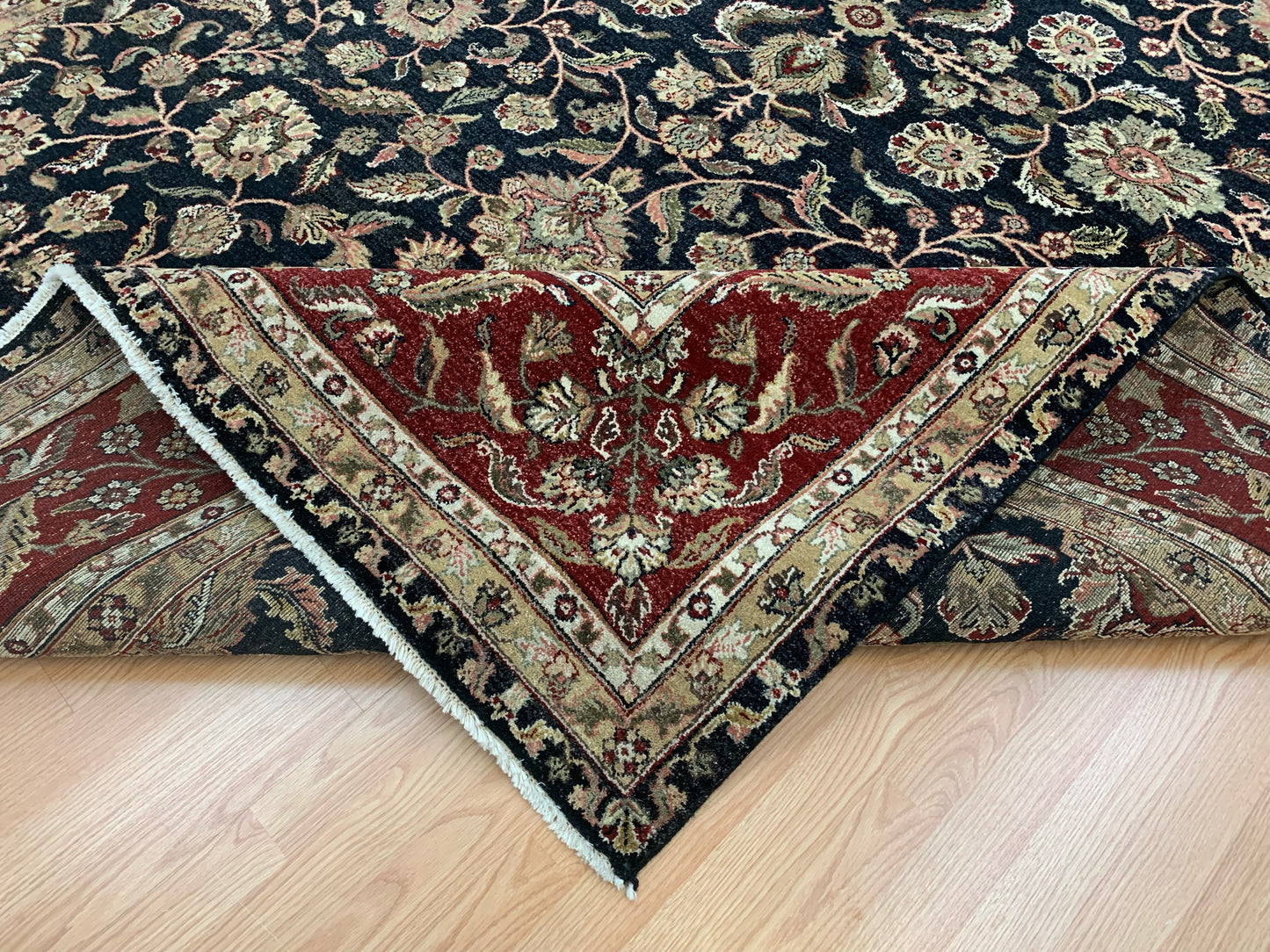 Hand-Knotted Wool Varanasi Black/Red Rug (9x12'1")