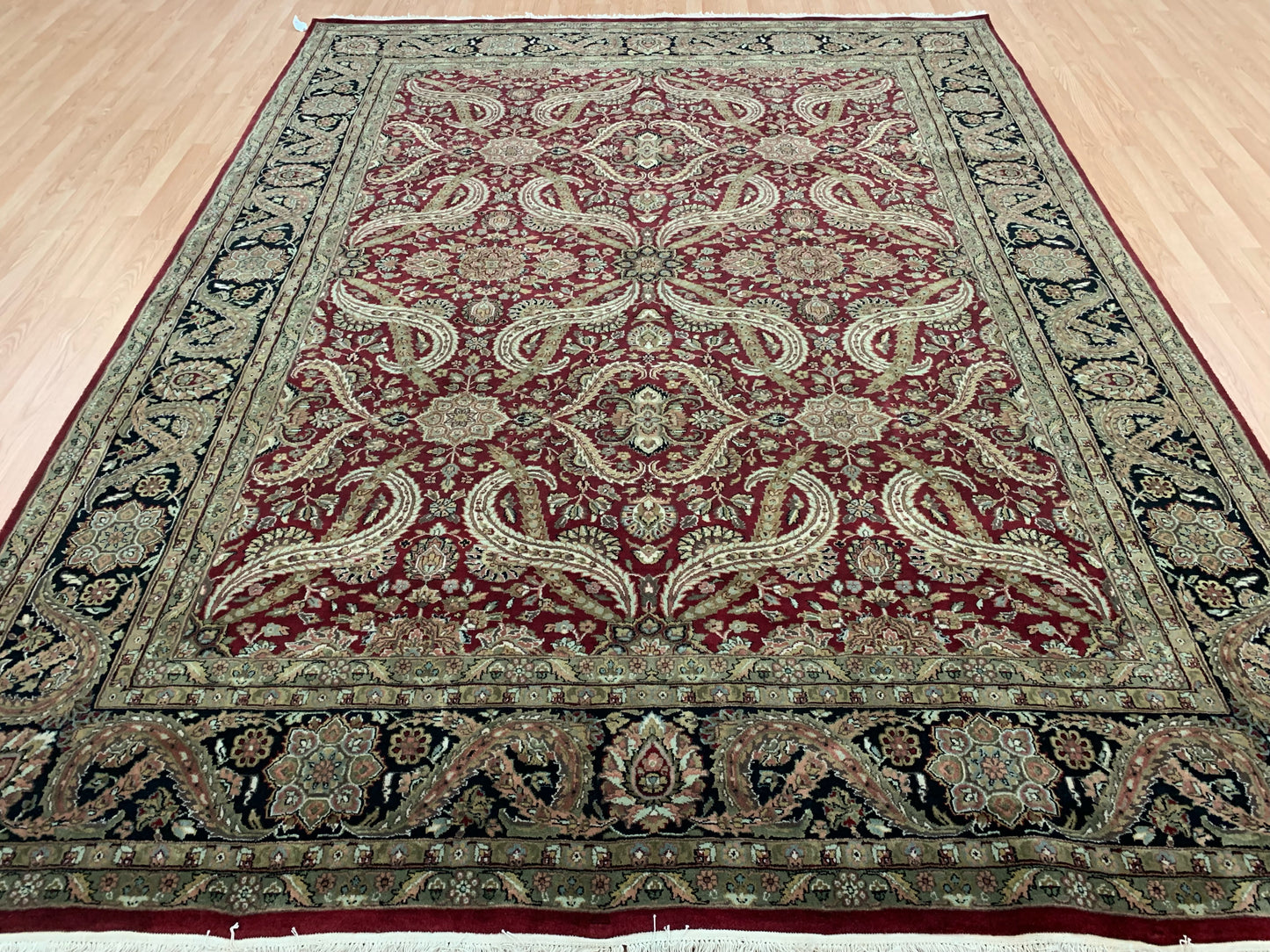 Hand-Knotted Wool Brocade Red/Black Rug (8'11"x11'9")