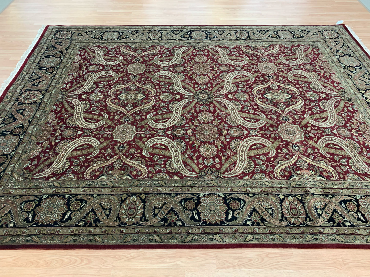 Hand-Knotted Wool Brocade Red/Black Rug (8'11"x11'9")