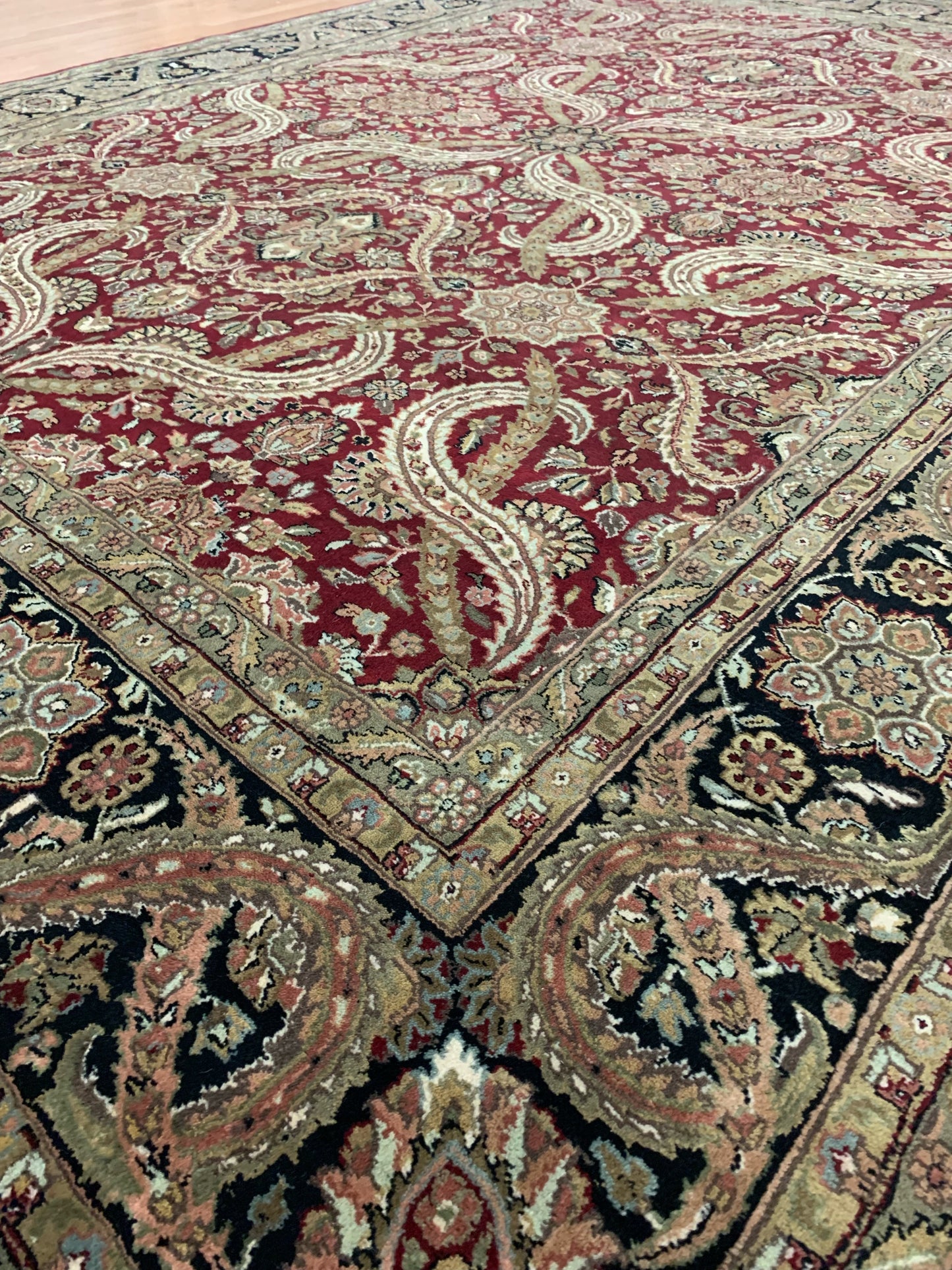 Hand-Knotted Wool Brocade Red/Black Rug (8'11"x11'9")