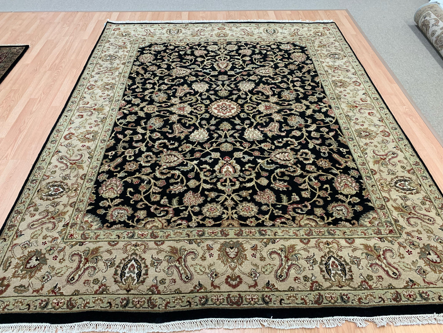 Hand-Knotted Wool Black/Gold Kashan Rug (8'x10')