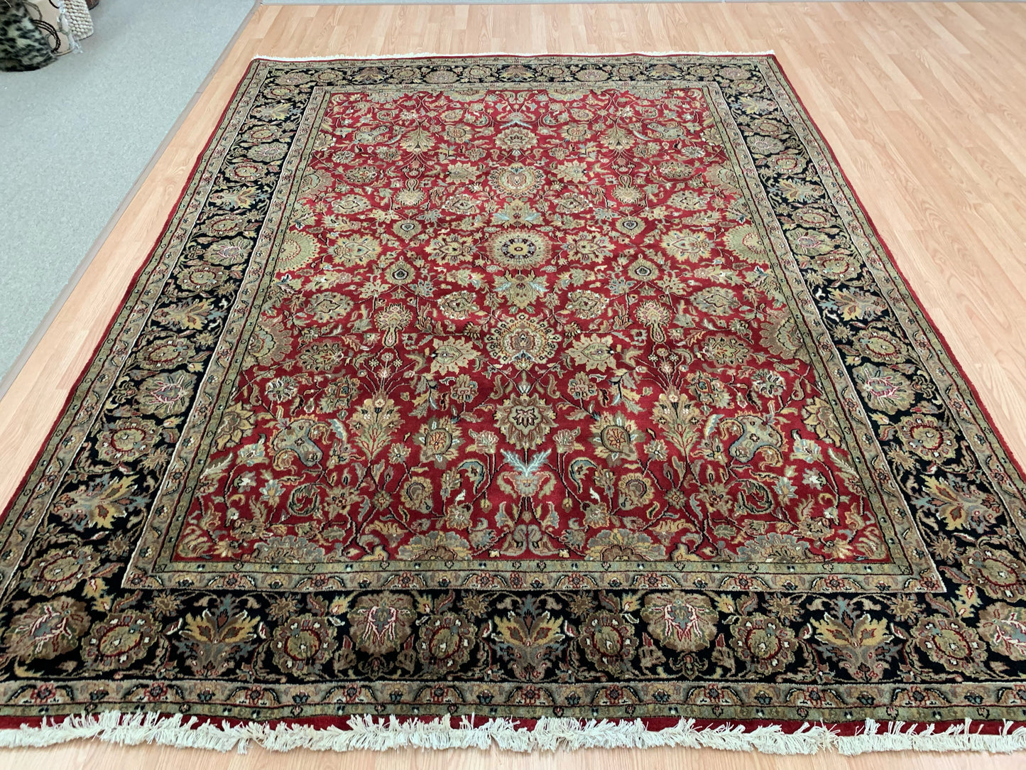 Hand-Knotted Wool Indo-Tabriz  Red/Black Rug (7'7"x9'11")