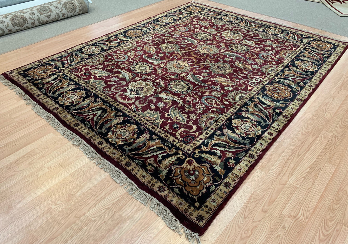 Hand-Knotted Wool Burgundy/Black Mahal Rug (8'x10'3")