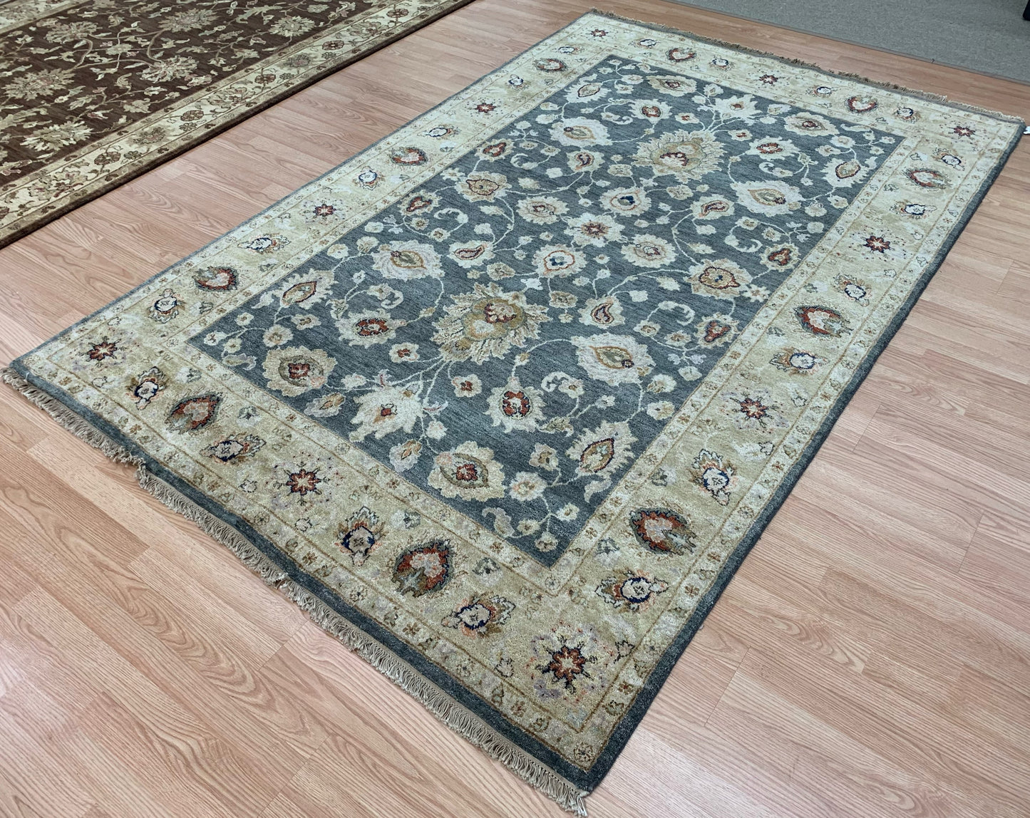 Hand-Knotted Wool Slate/Gold Kashan Rug (6' x 9')