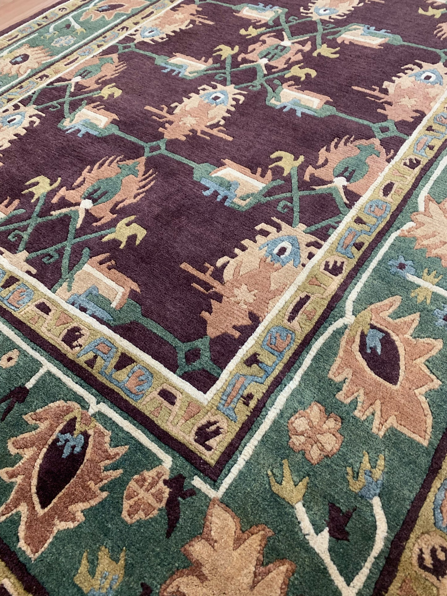 Hand-Knotted Wool Plum/Green Sultanabad Rug (6'x9')