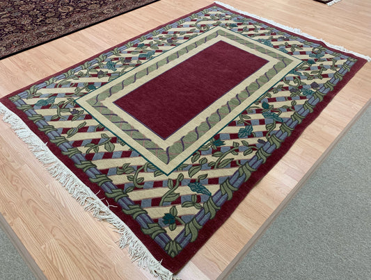 Hand-Knotted Wool Burgundy Lattice Border Rug (6'x9')