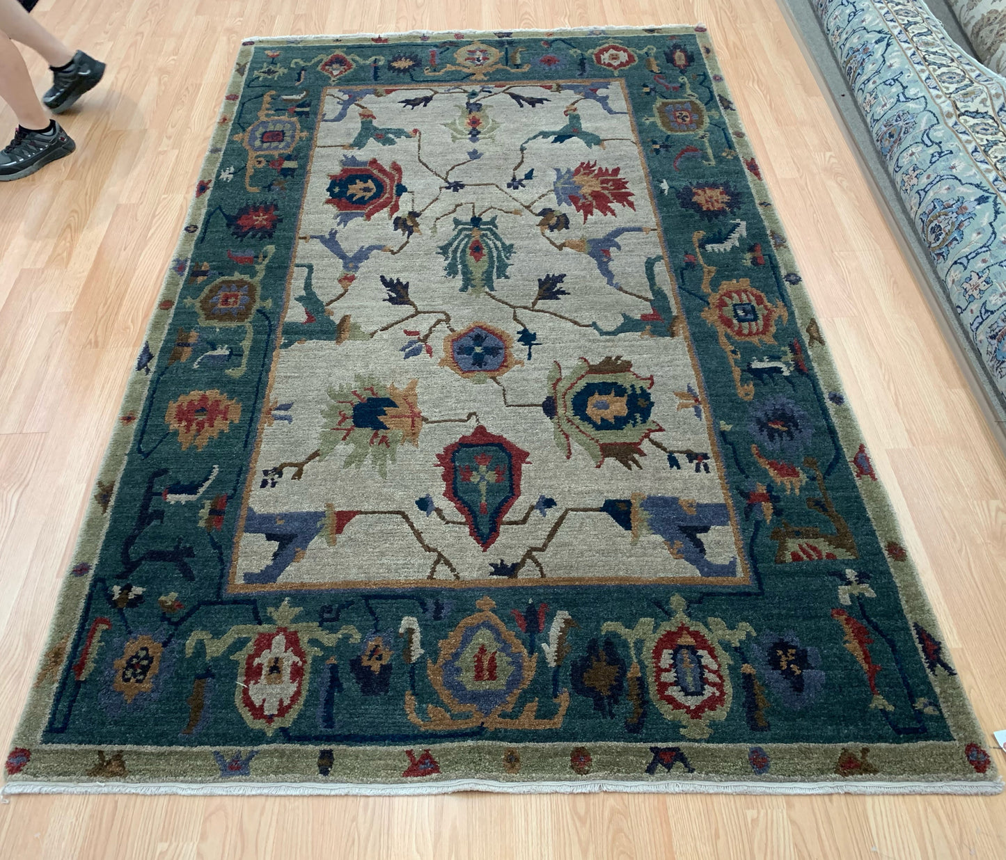 Hand-Knotted Wool Tufenkian Zagros Stone Rug (6'x9')