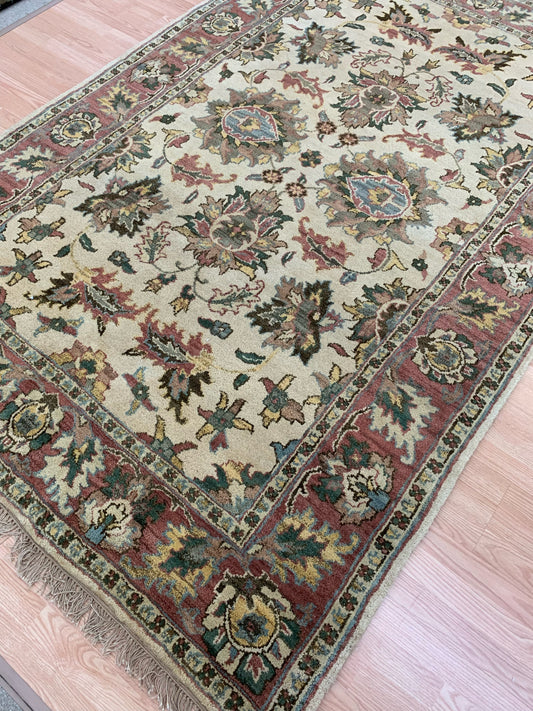 Hand-Knotted Wool Beige/Fuzzy Peach Kashan Rug (6'x9')