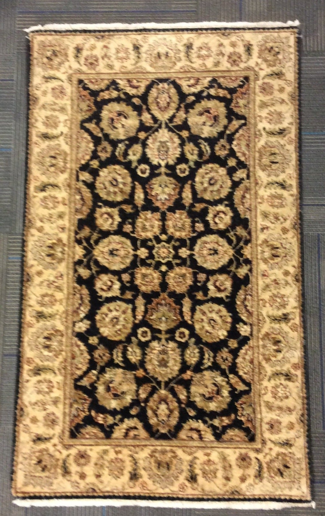 Hand-Knotted Wool Black/Ivory Peshawar Rug (3'x5')