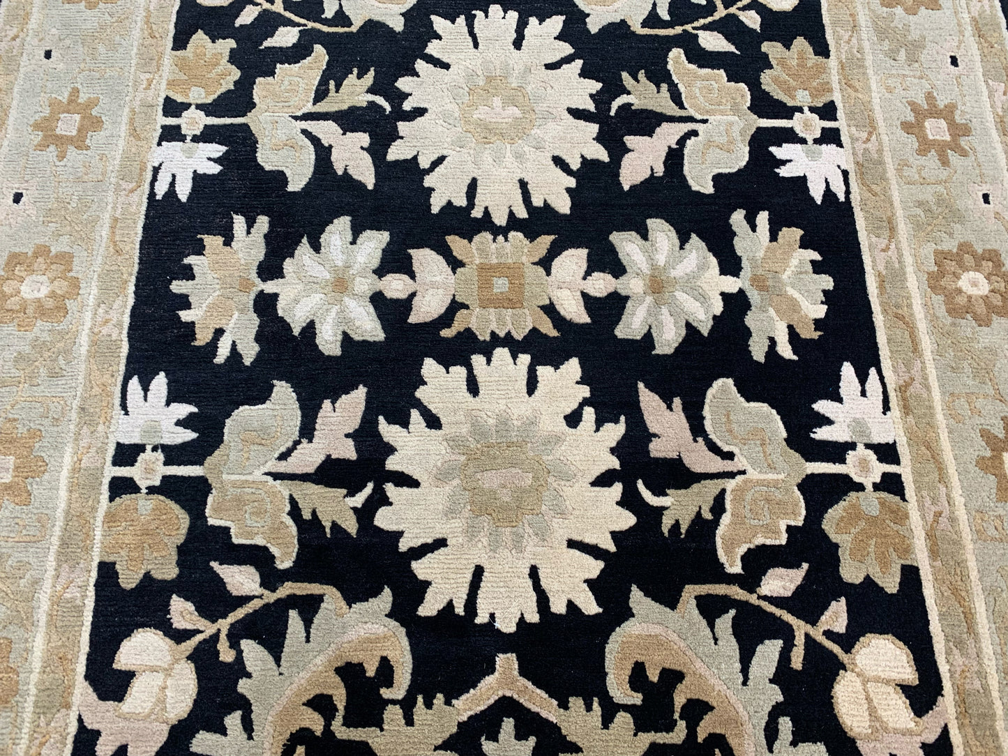 Hand-Knotted Wool Black/Gold Tibetan Royalty Rug (6'x9')