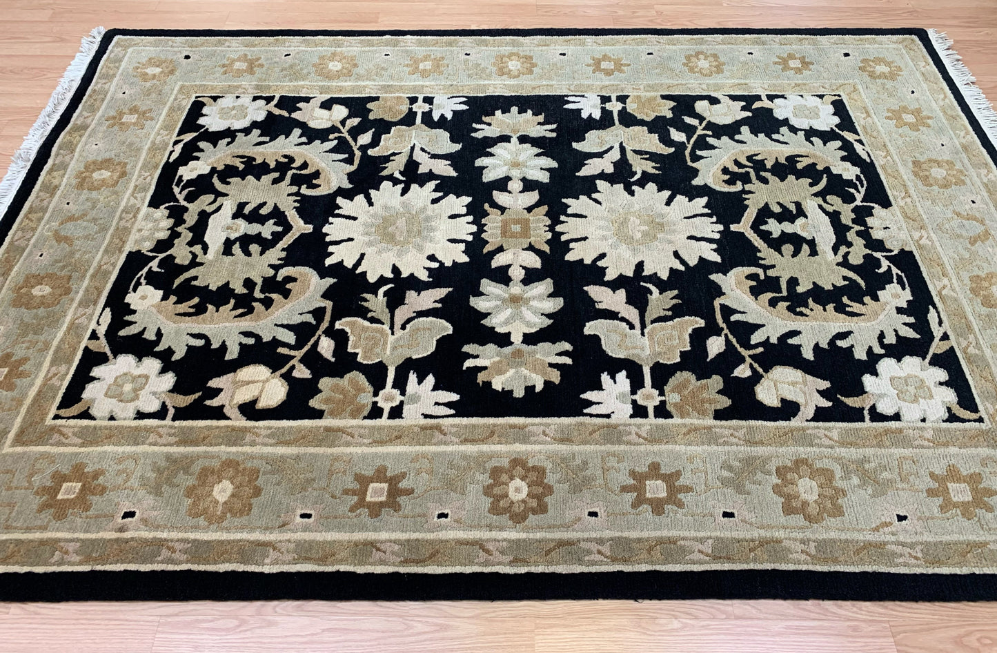 Hand-Knotted Wool Black/Gold Tibetan Royalty Rug (6'x9')