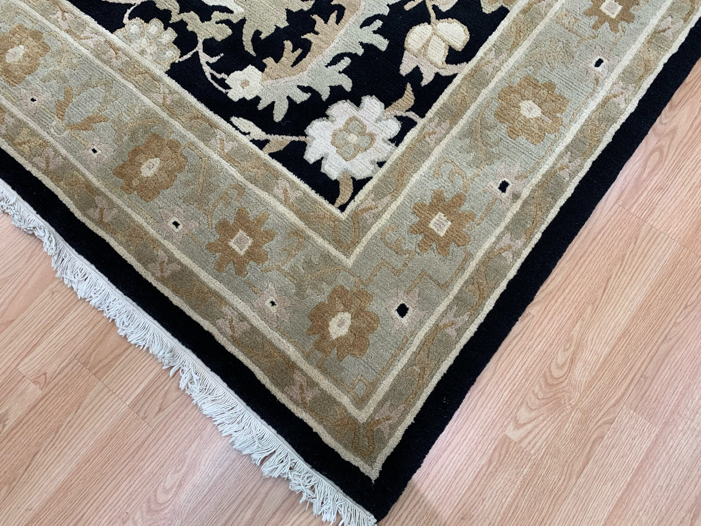 Hand-Knotted Wool Black/Gold Tibetan Royalty Rug (6'x9')