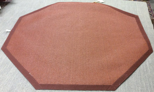 Hand Crafted Sunbrella Indoor/Outdoor Brick Red Octagon Rug (6'Oct)