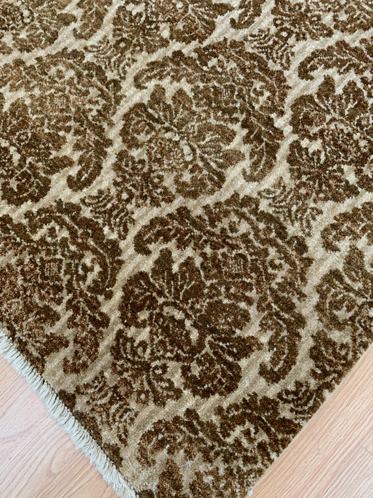 Hand-Knotted Wool Camel Gold Damask Rug (7'11"x9'11")