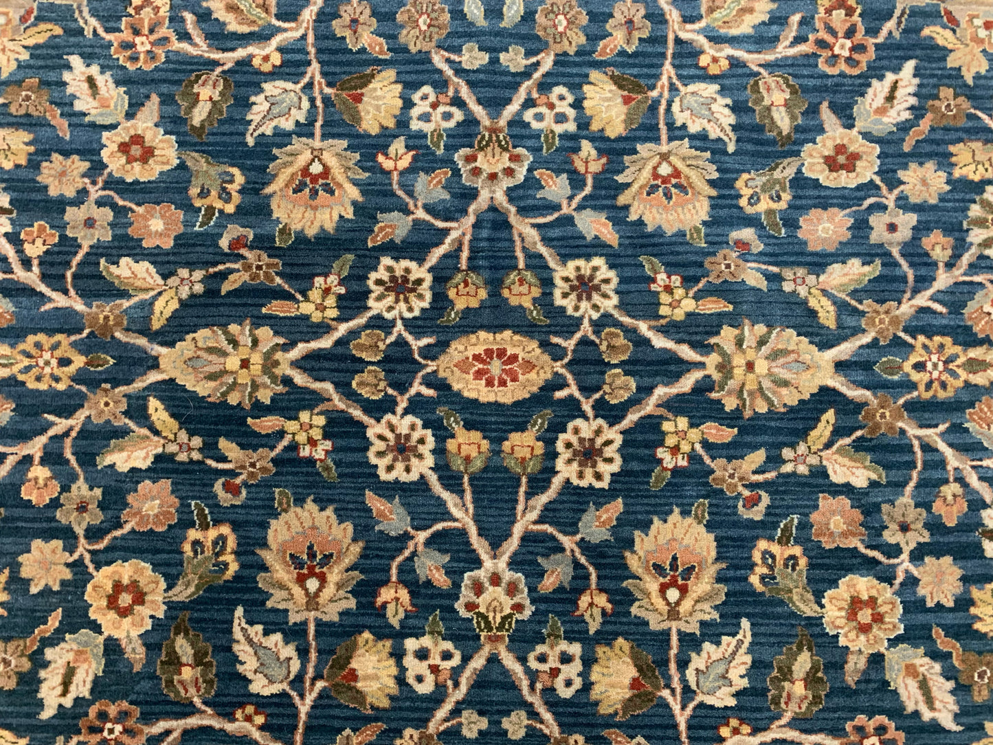 Hand-Knotted Wool Emerald Blue/Ivory Rug (7'11"x9'9")