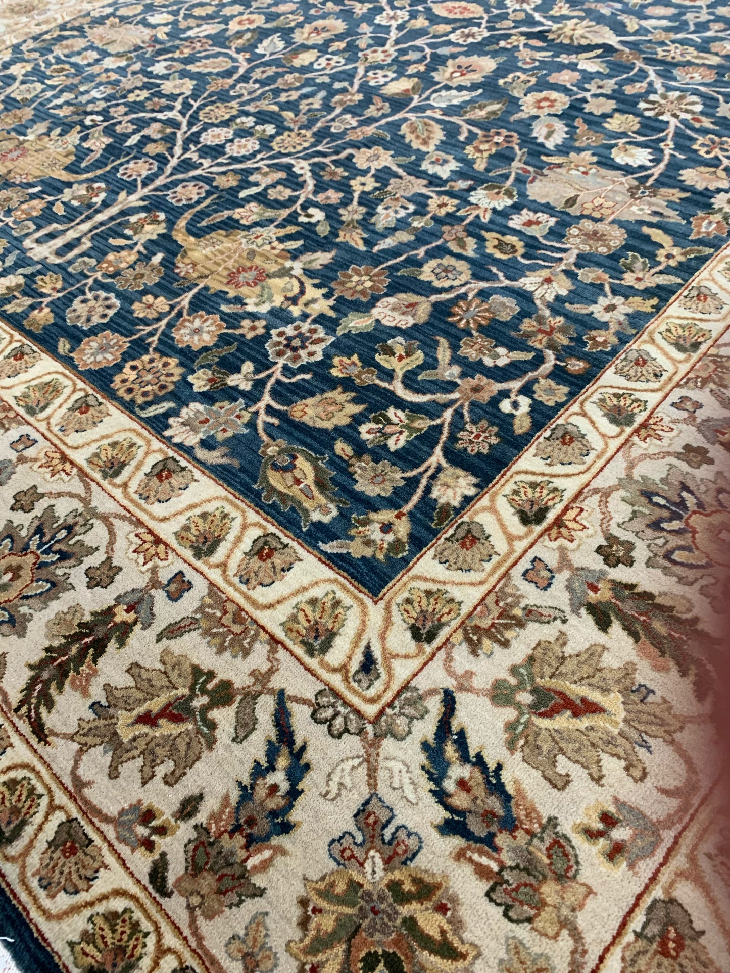 Hand-Knotted Wool Emerald Blue/Ivory Rug (7'11"x9'9")