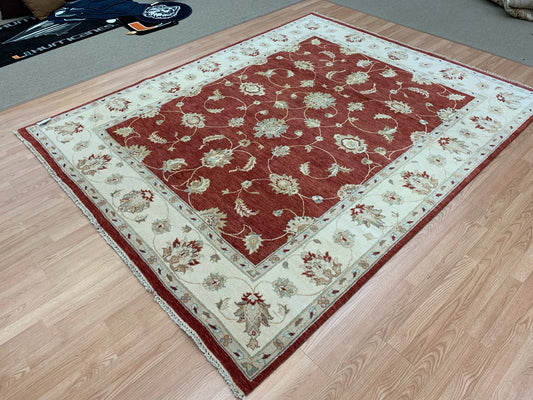 Hand-Knotted Wool Red/Ivory Agra Rug (7'9"x9'9")