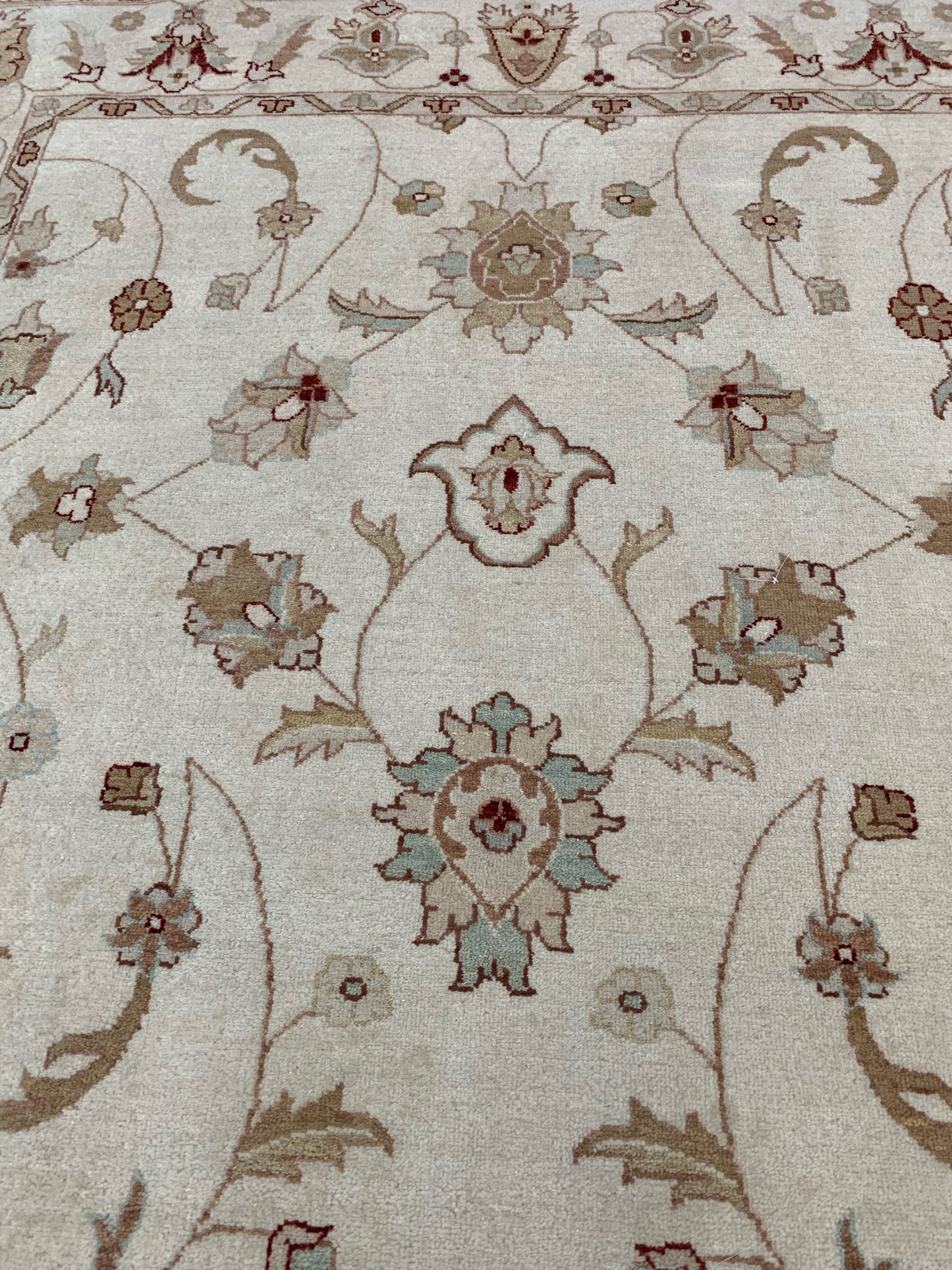 Hand-Knotted Wool Oushak Ivory/Ivory Rug (6'7"x9'4")