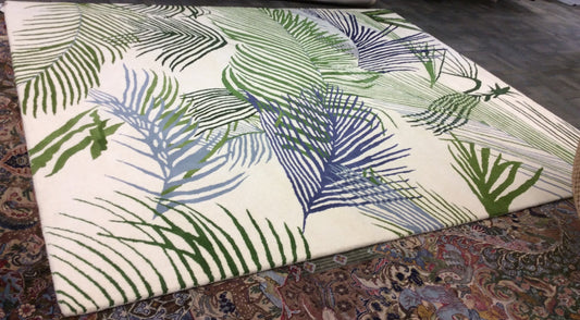 Hand Tufted Wool Ivory Tropical Fronds Rug (8'x10')