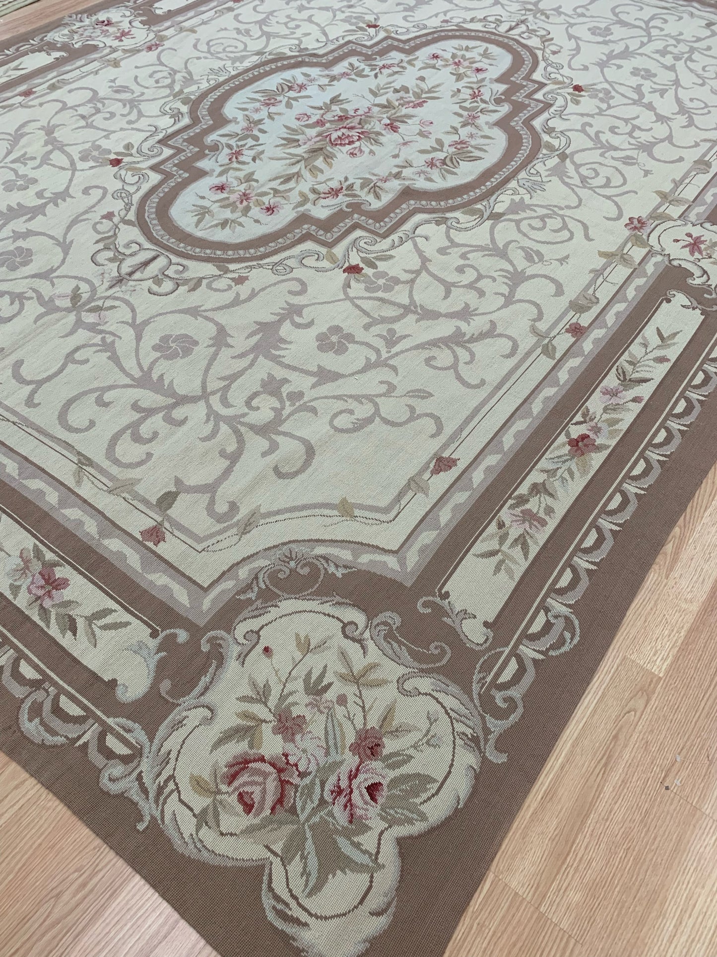 Vintage Hand Woven Wool Aubusson Needlepoint Rug (8'6x11'6')