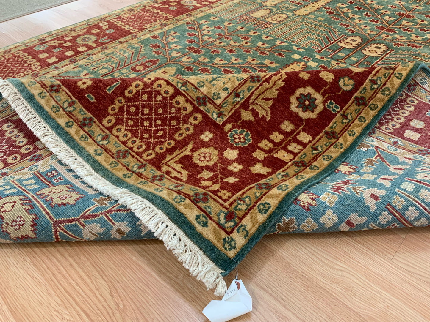 Hand-Knotted Wool Green Akbar Rug(6'6"x9'3")