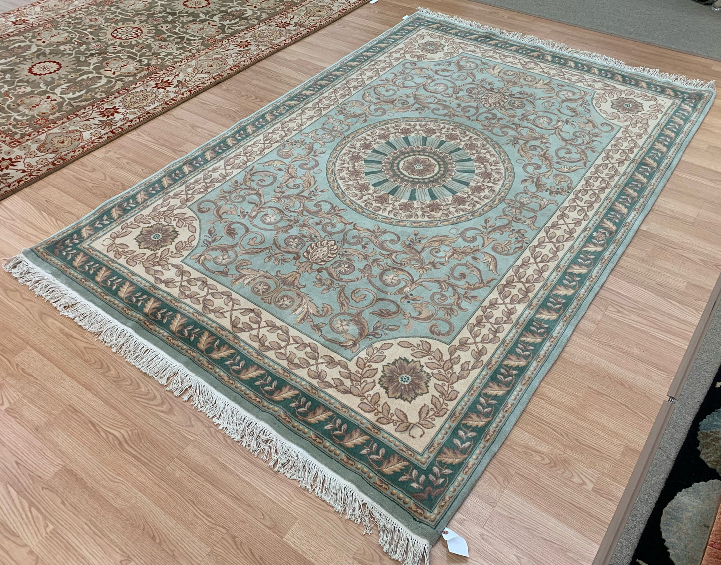 Vintage Hand-Knotted Wool Green Versailles Rug (6'x9')