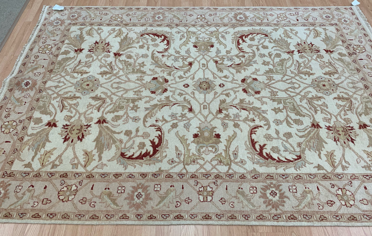 Hand-Knotted Wool Ivory/Cream Kashan Rug (6'x8'10")