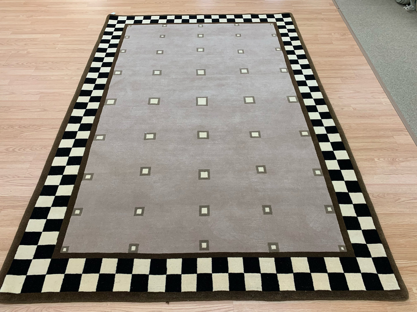 Vintage Hand-Knotted Wool Taupe Chess Rug (6'1"x8'11")