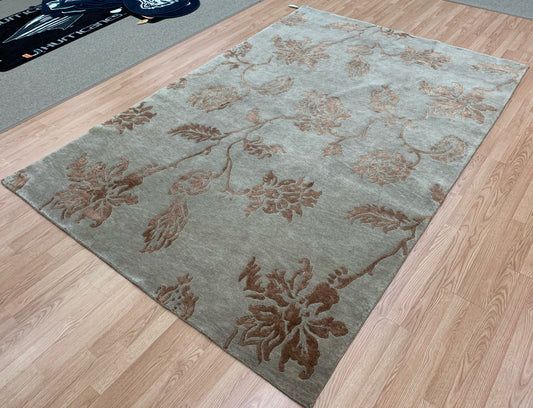 Hand-Knotted Wool & Silk Floral Silhouette Rug (6'9"x9'10")