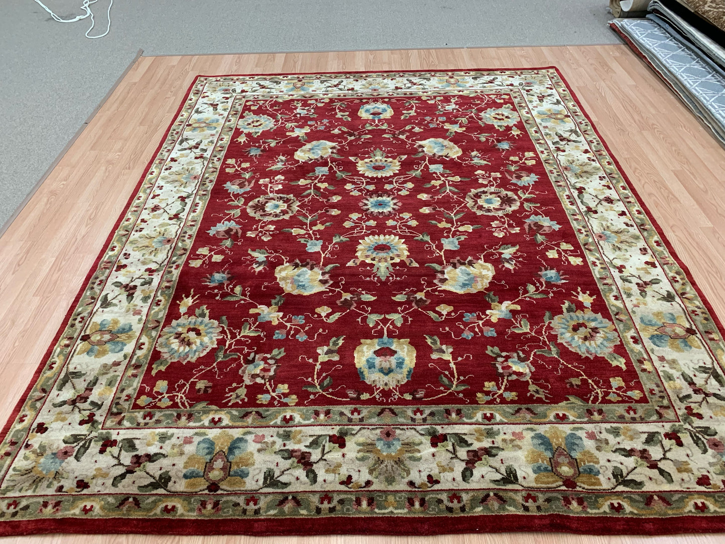 Hand-Knotted Wool Red Mahal Rug (7'11'x9'10")