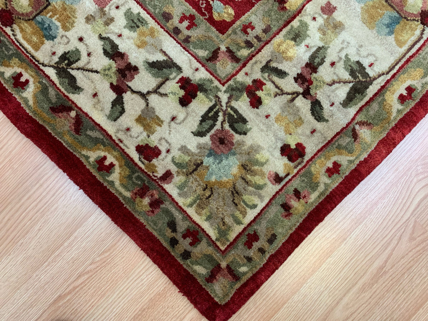 Hand-Knotted Wool Red Mahal Rug (7'11'x9'10")