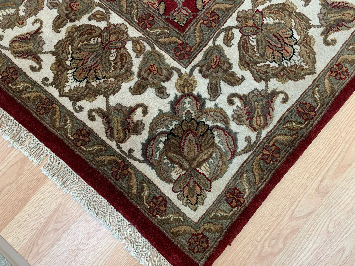 Vintage Hand-Knotted Wool Red/Ivory Agra Rug (8'1" x 10'3")