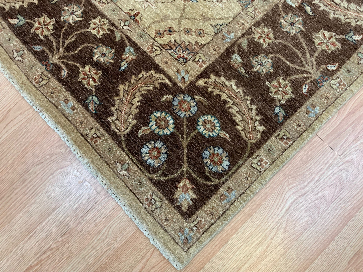 Hand-Knotted Wool Gold Agra Rug (8'x10')