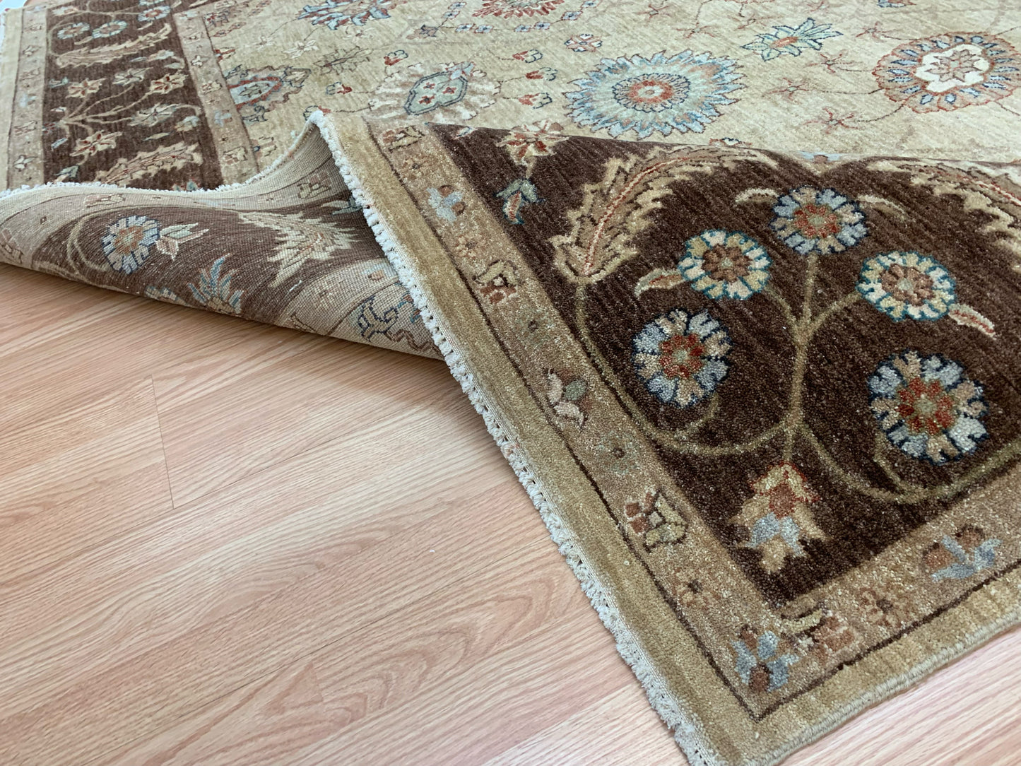 Hand-Knotted Wool Gold Agra Rug (8'x10')