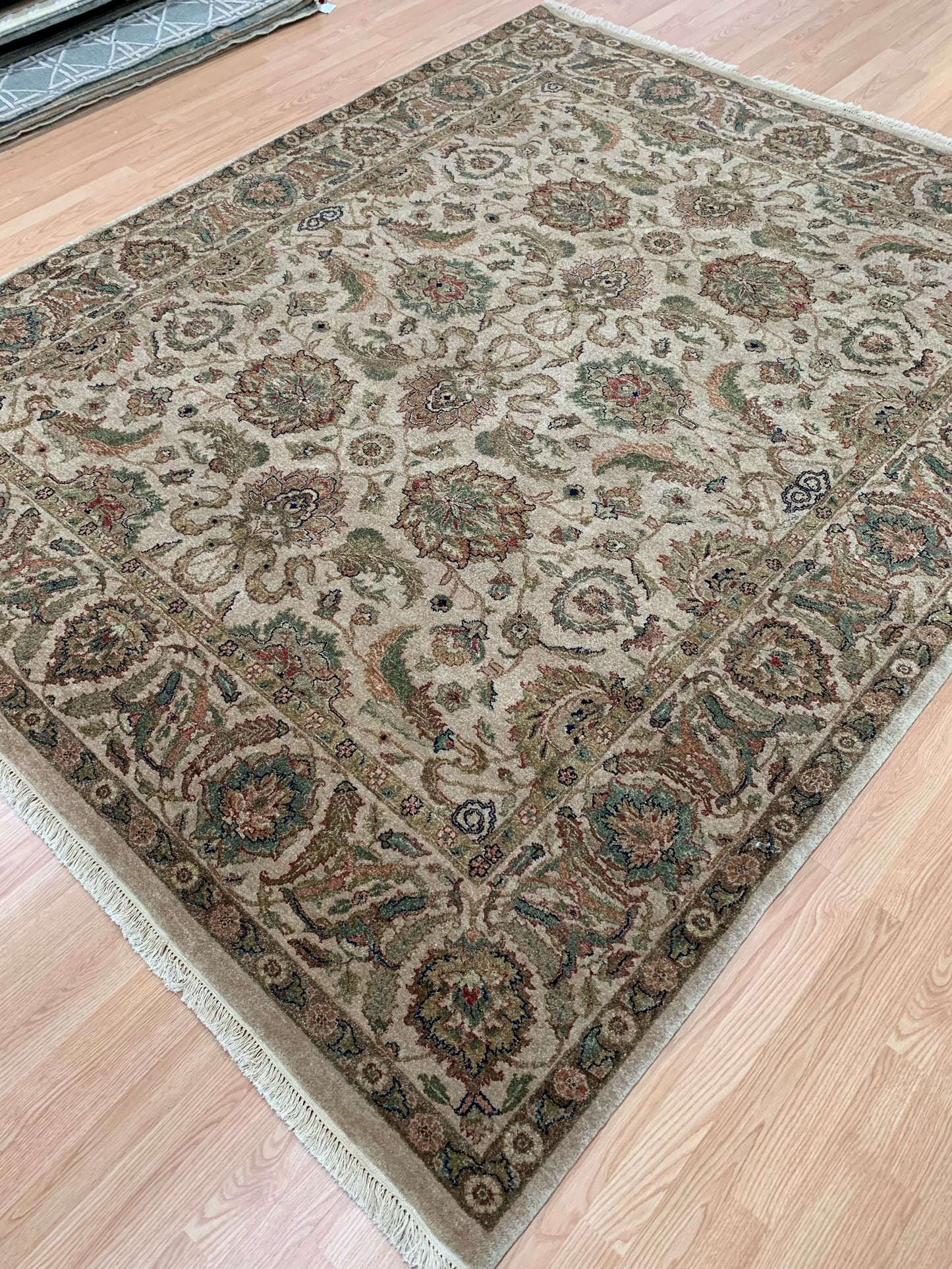 Hand-Knotted Wool Beige Kashan Rug (8'x9'9")