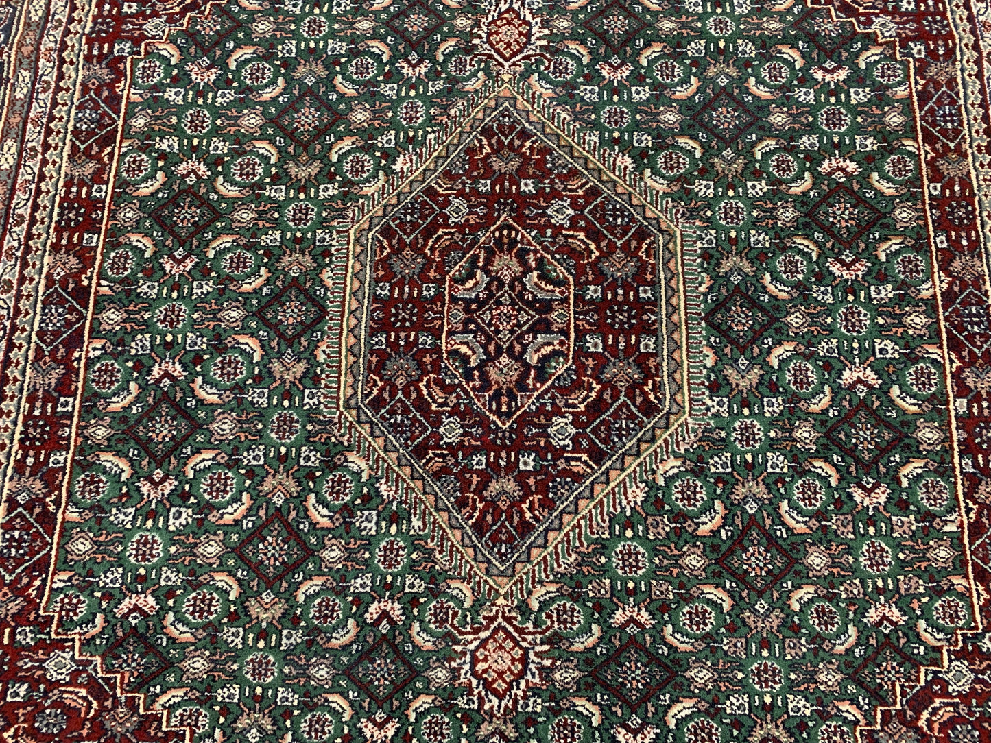 Vintage Hand-Knotted Wool Green Bidjar Rug (8'3"x10'1")